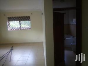 5 Bedrooms Apartment For Rent