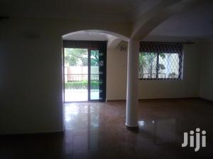5 Bedrooms Apartment For Rent