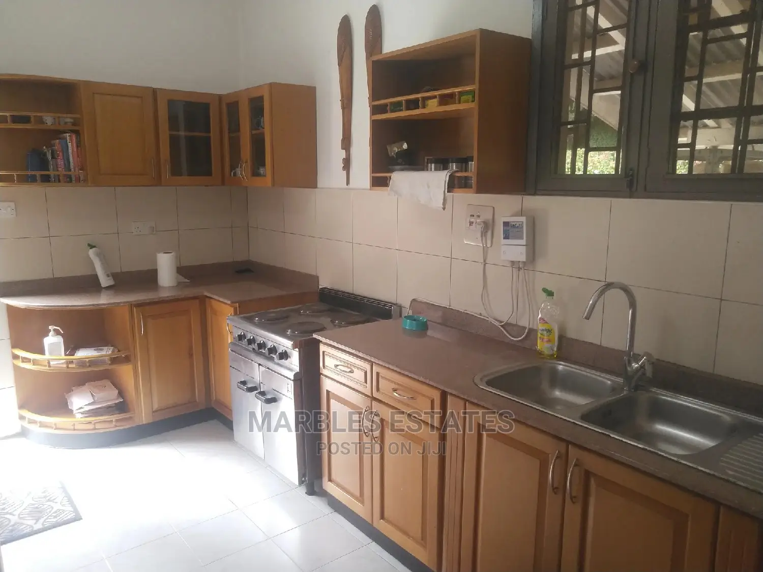 3bdrm Bungalow in Kololo, Central Division for Rent