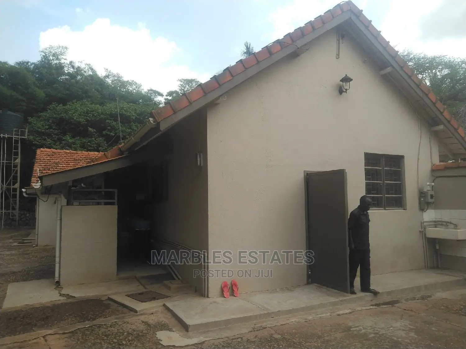 3bdrm Bungalow in Kololo, Central Division for Rent