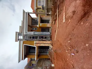 Furnished 4bdrm House in Kira for Sale
