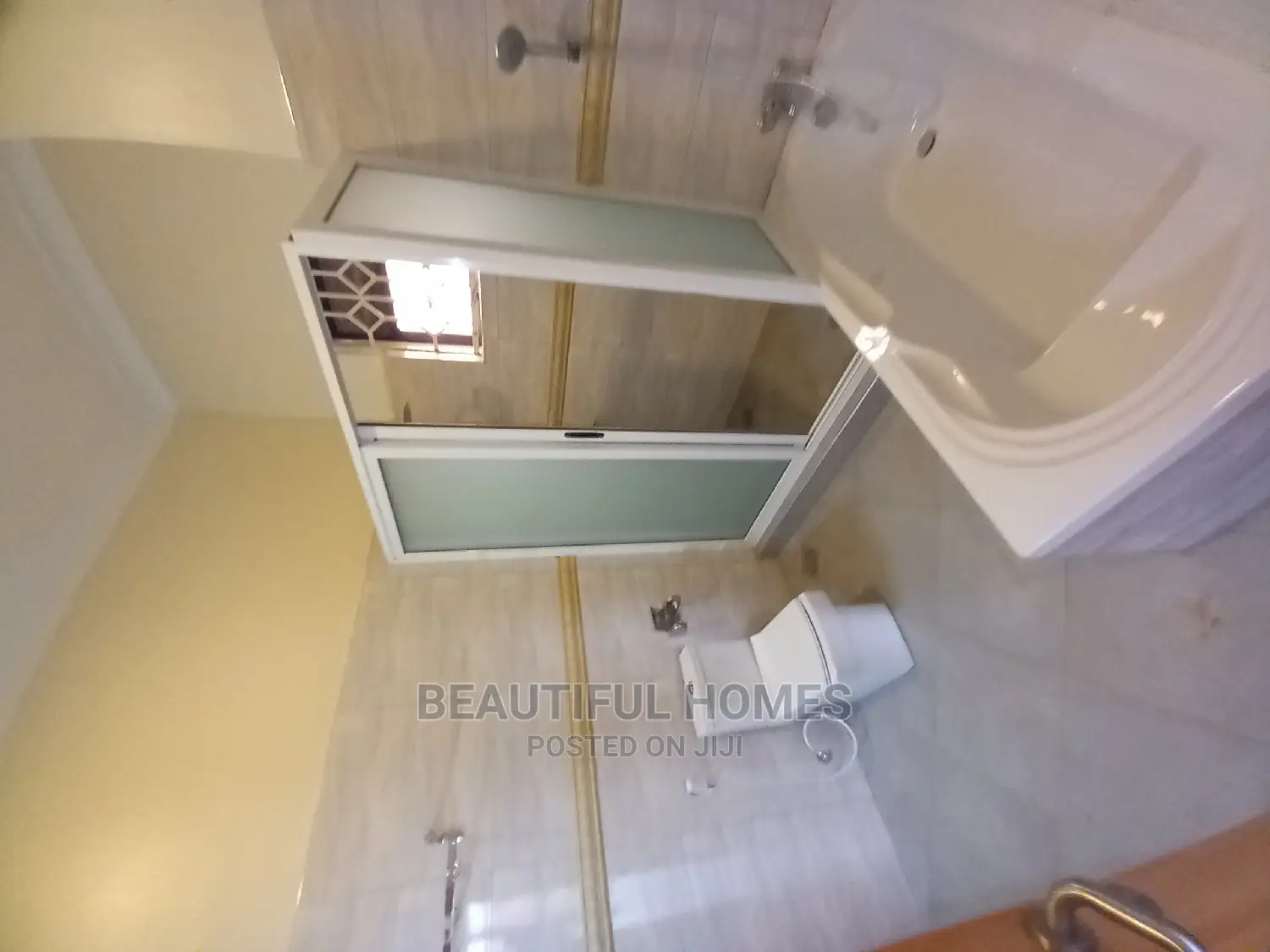Furnished 4bdrm House in Kira for Sale
