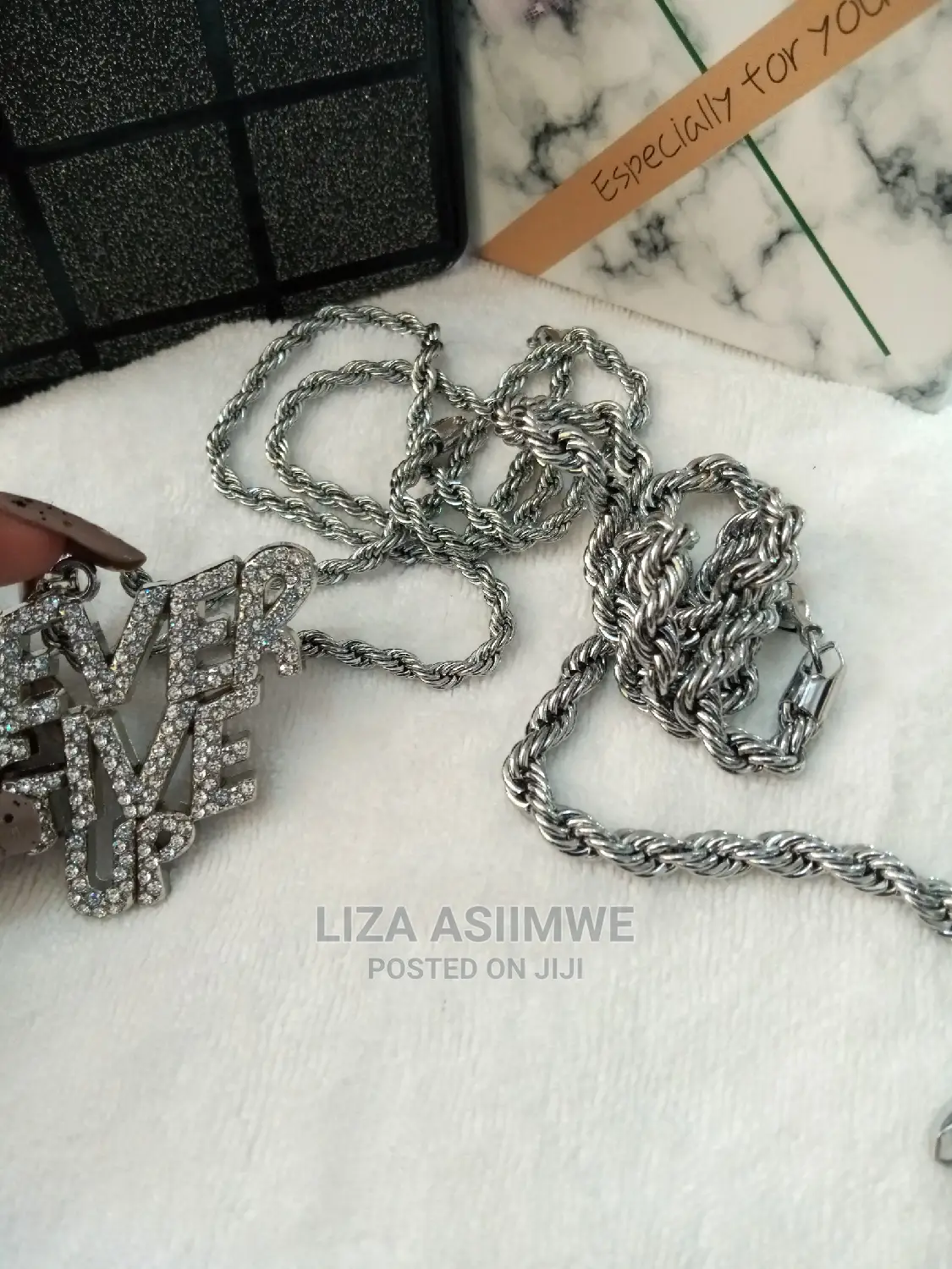 Men's (Unisex) Chains Available With Unique Pendants