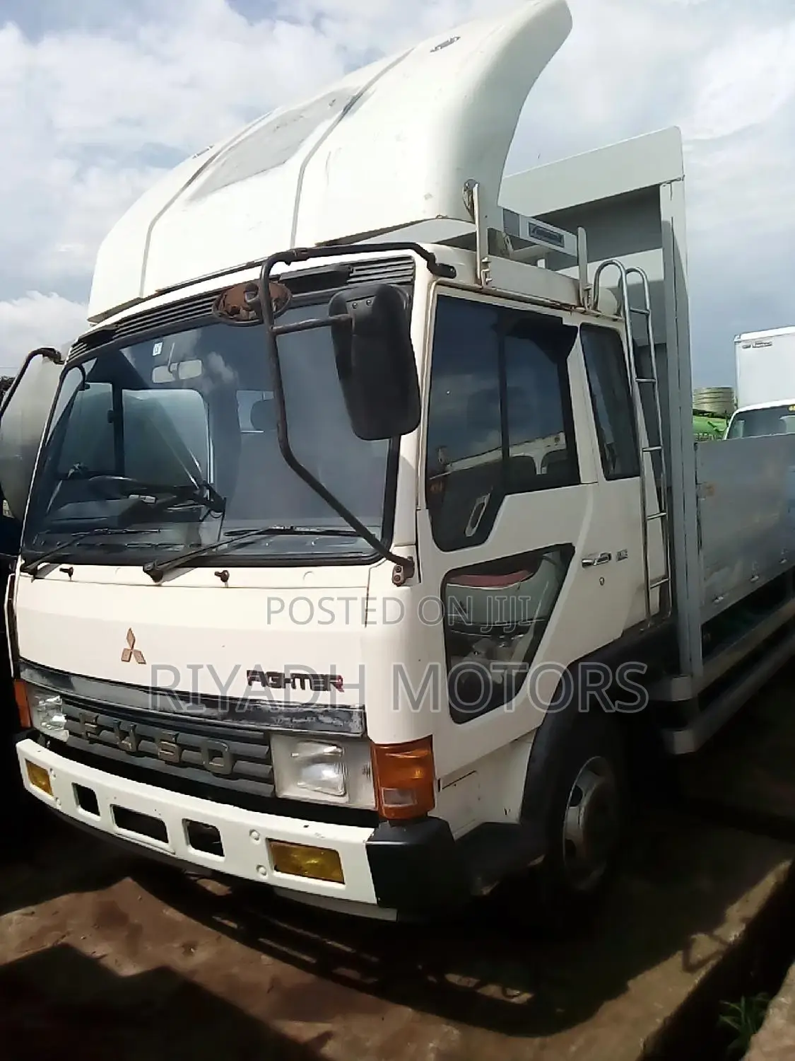 Fuso Fighetr Truck