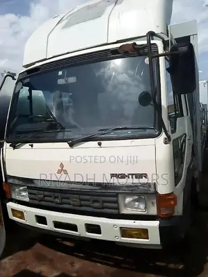 Fuso Fighetr Truck