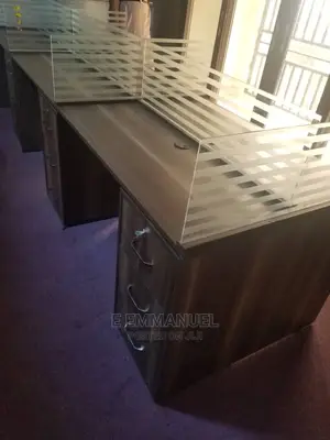 4 Seater Workstation/ Staff Desk