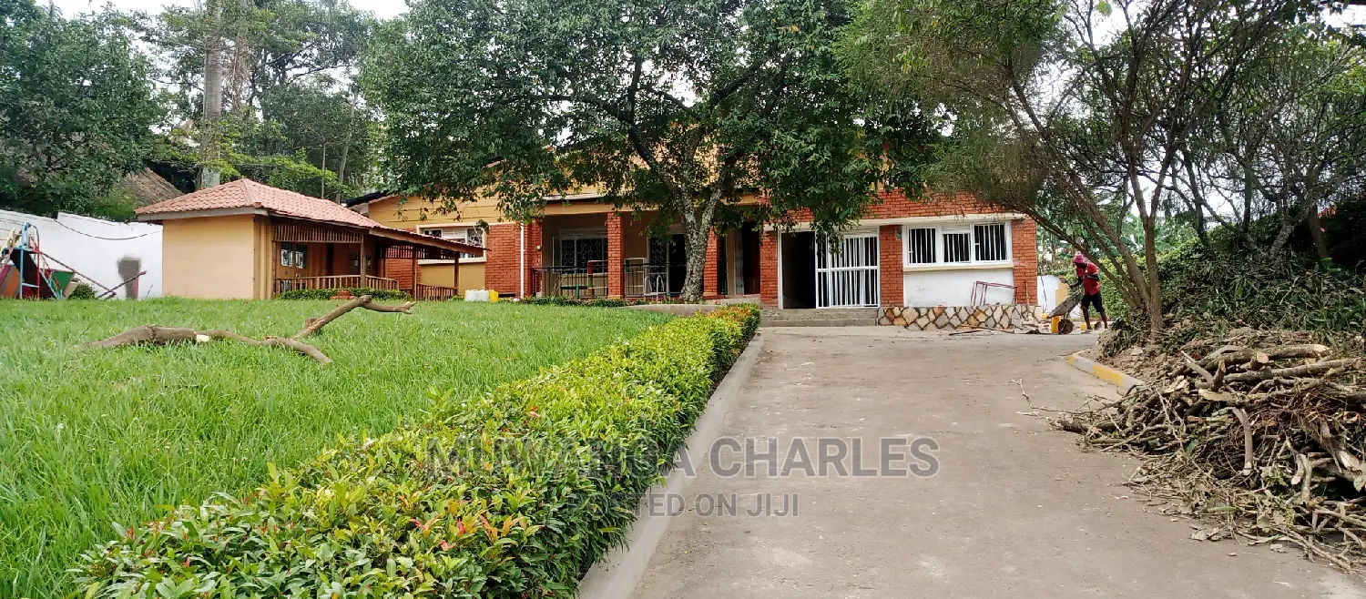 5bdrm Bungalow in Fs Properties Ltd, Central Division for Rent