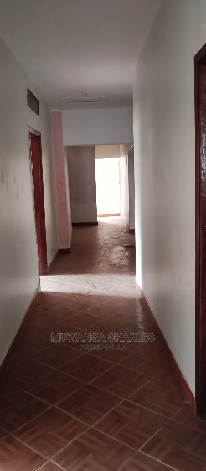 5bdrm Bungalow in Fs Properties Ltd, Central Division for Rent