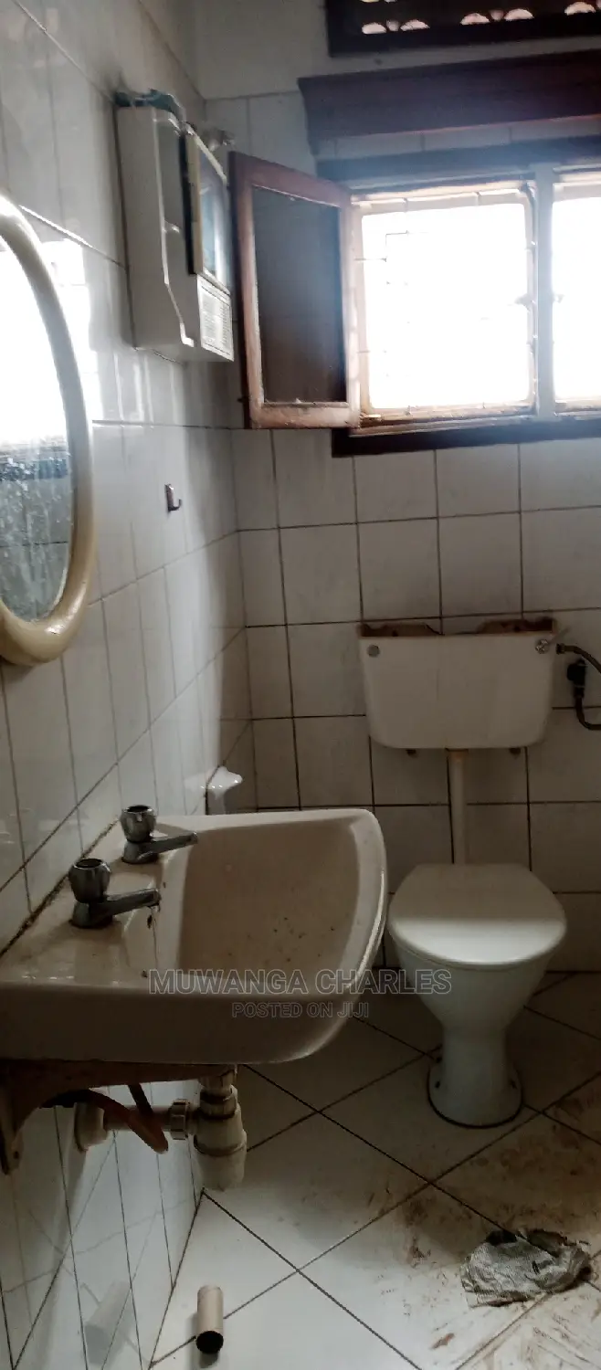 5bdrm Bungalow in Fs Properties Ltd, Central Division for Rent