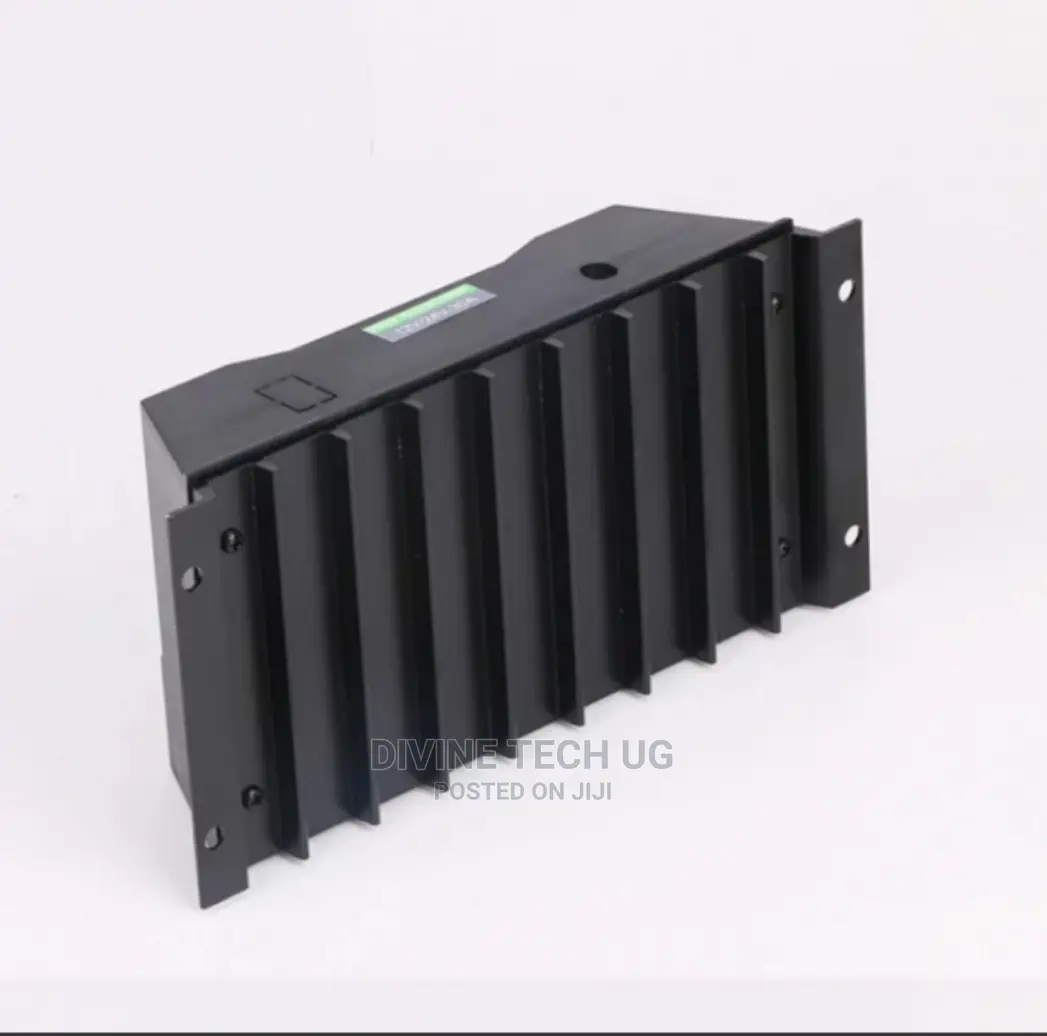 Universal Solar Charge and Discharge 20A 12V 24V Controller