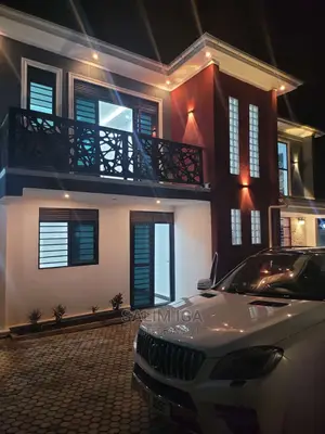 4bdrm Duplex in Kololo Property, Central Division for Sale