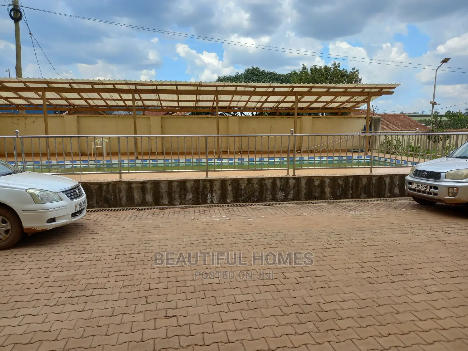 Furnished 2bdrm Condo in Bukoto, Central Division for Sale