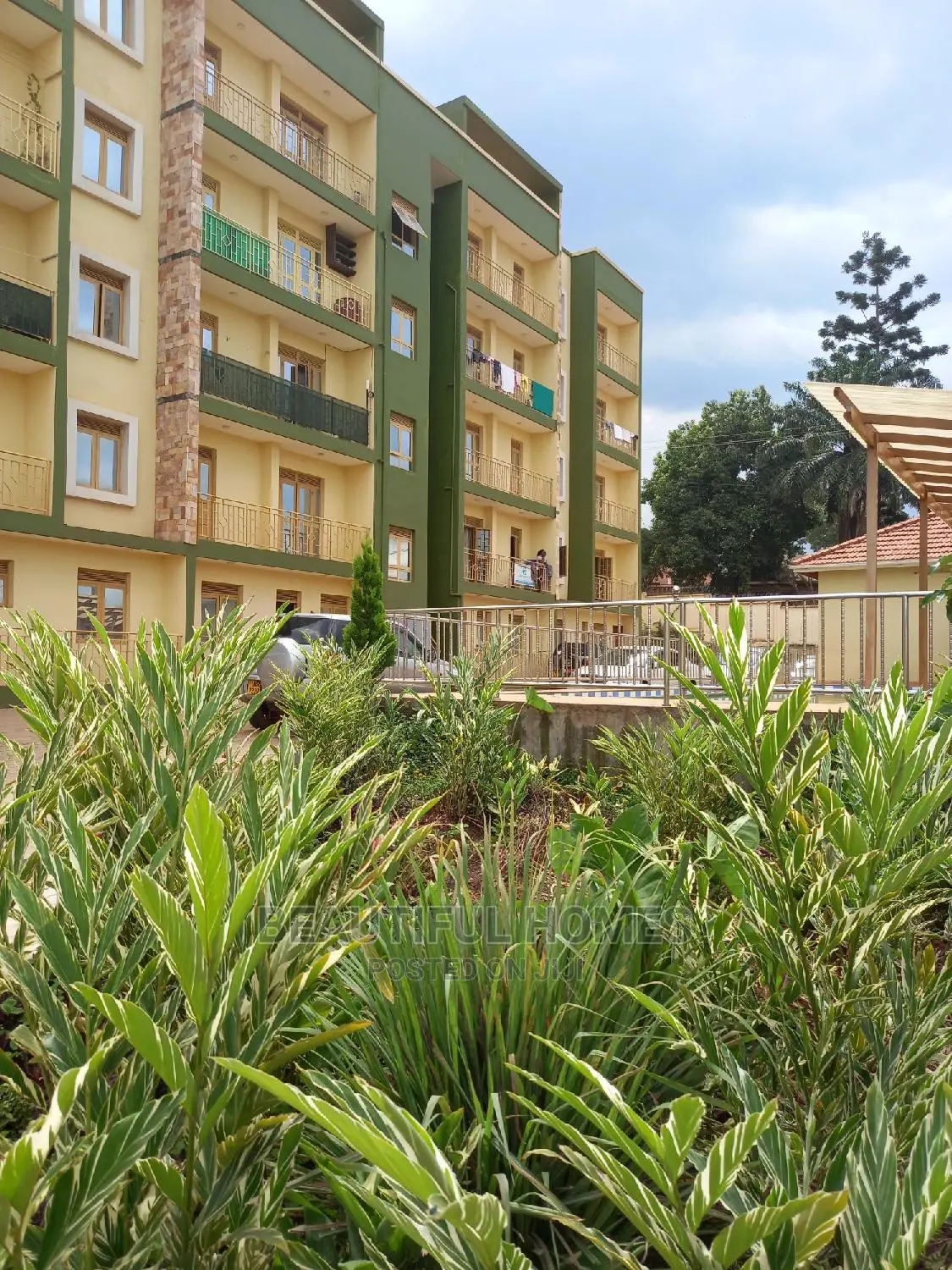 Furnished 2bdrm Condo in Bukoto, Central Division for Sale