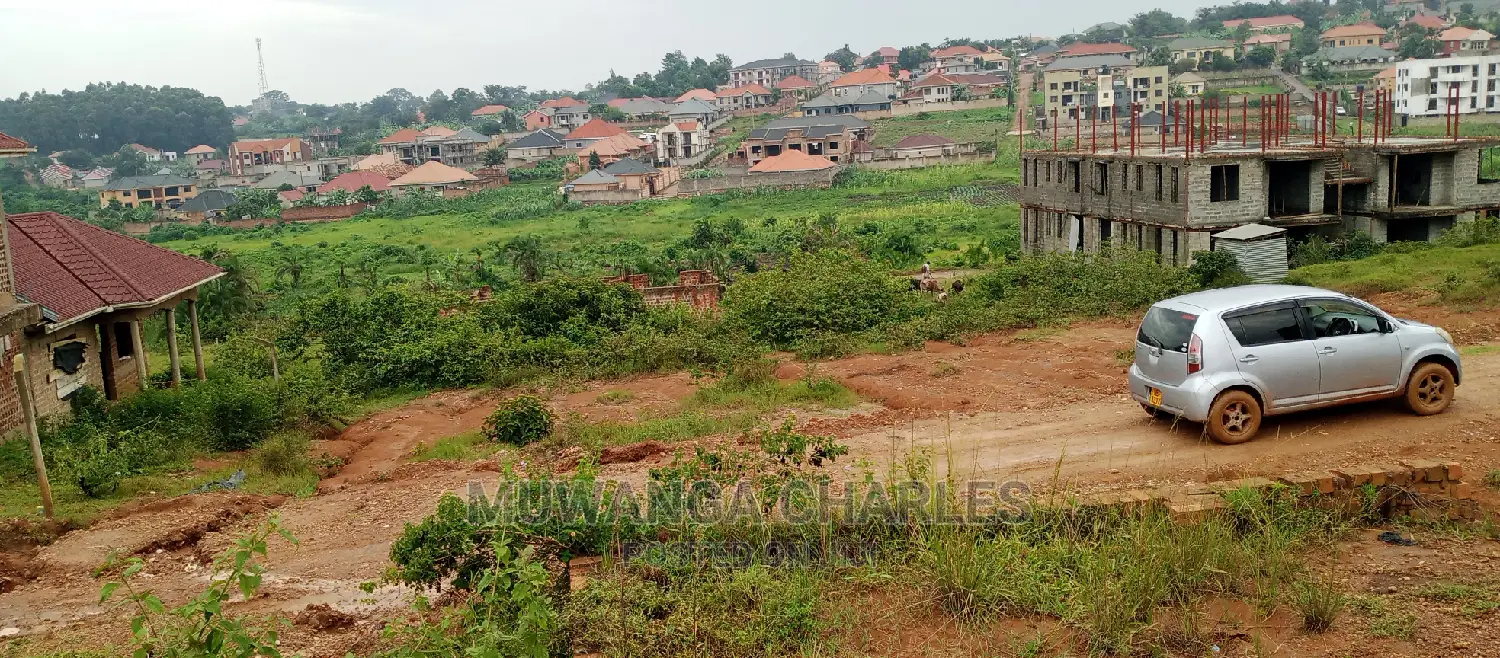 Plot on Sale in Kira