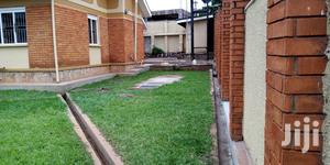 3 Bedrooms House For Rent
