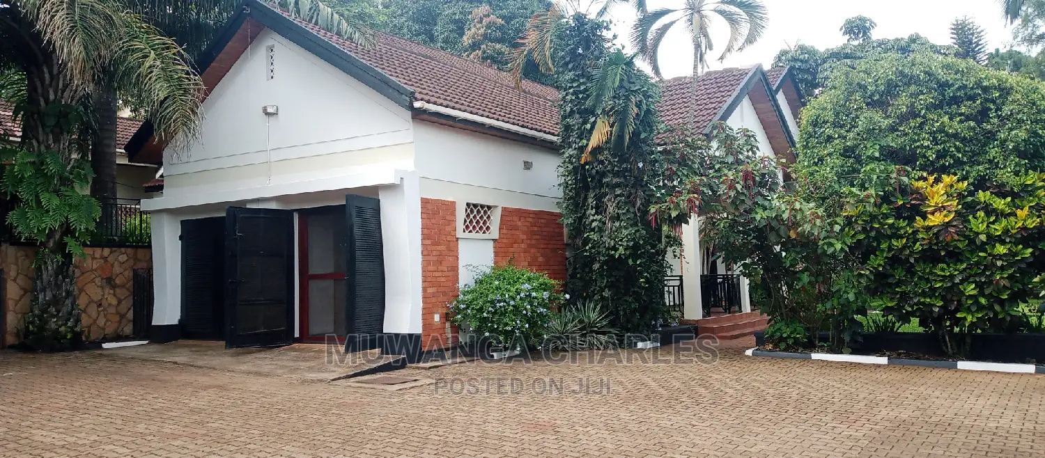 6bdrm Duplex in Fs Properties Ltd, Central Division for Rent