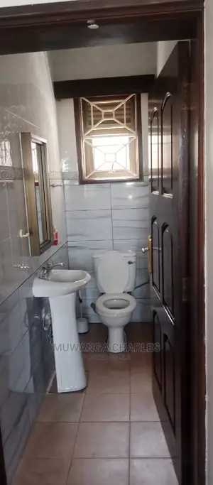 6bdrm Duplex in Fs Properties Ltd, Central Division for Rent