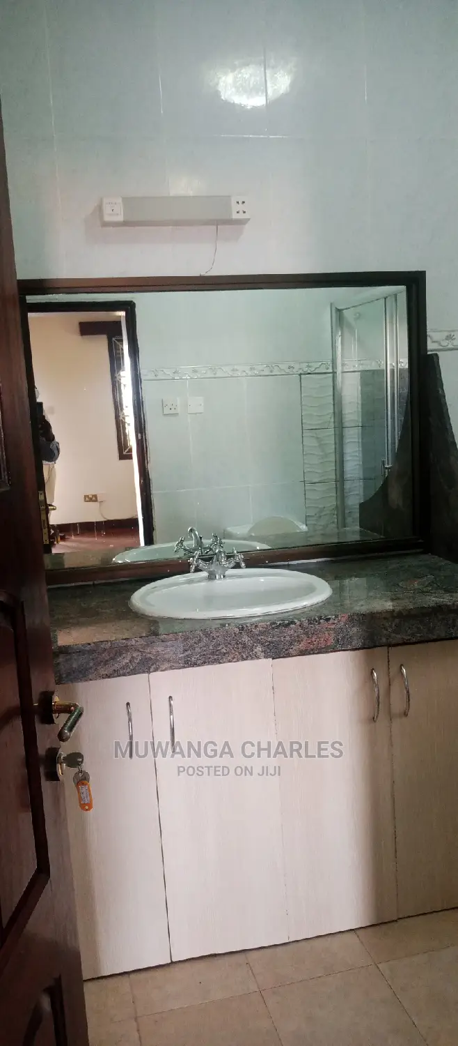 6bdrm Duplex in Fs Properties Ltd, Central Division for Rent