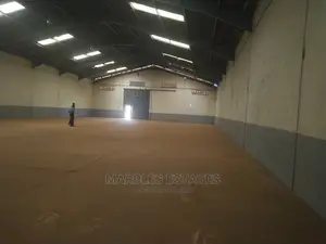 Warehouse for Rent in Ntinda With 1000sqms and 800.