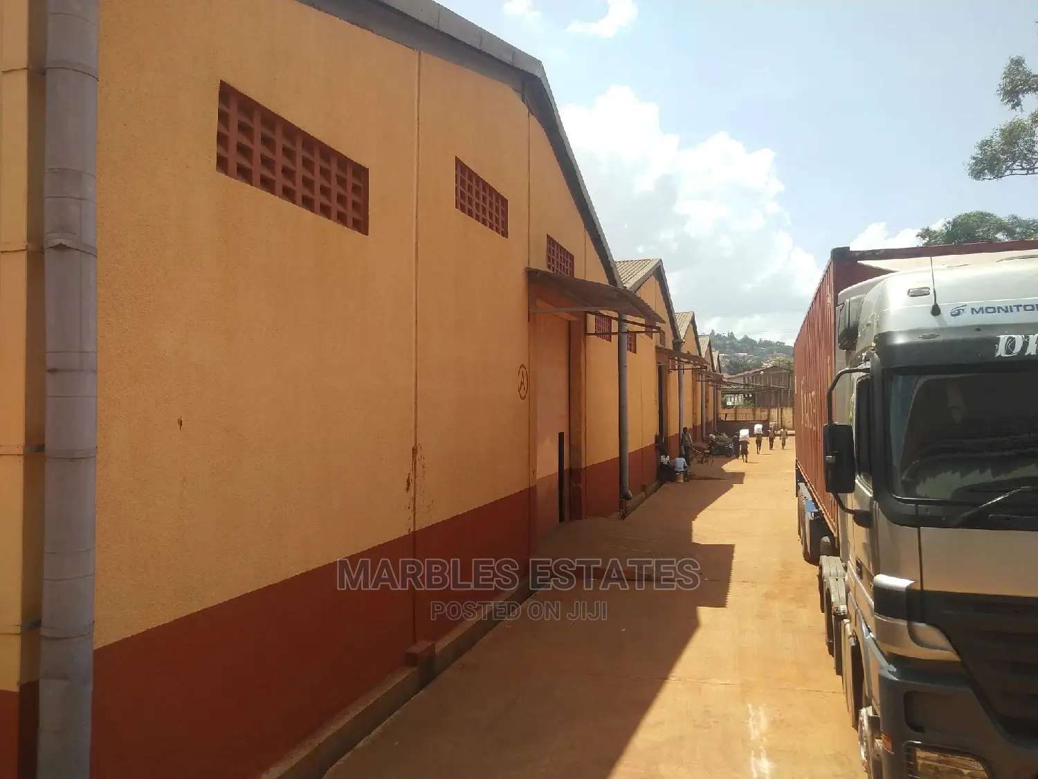 Warehouse for Rent in Ntinda With 1000sqms and 800.