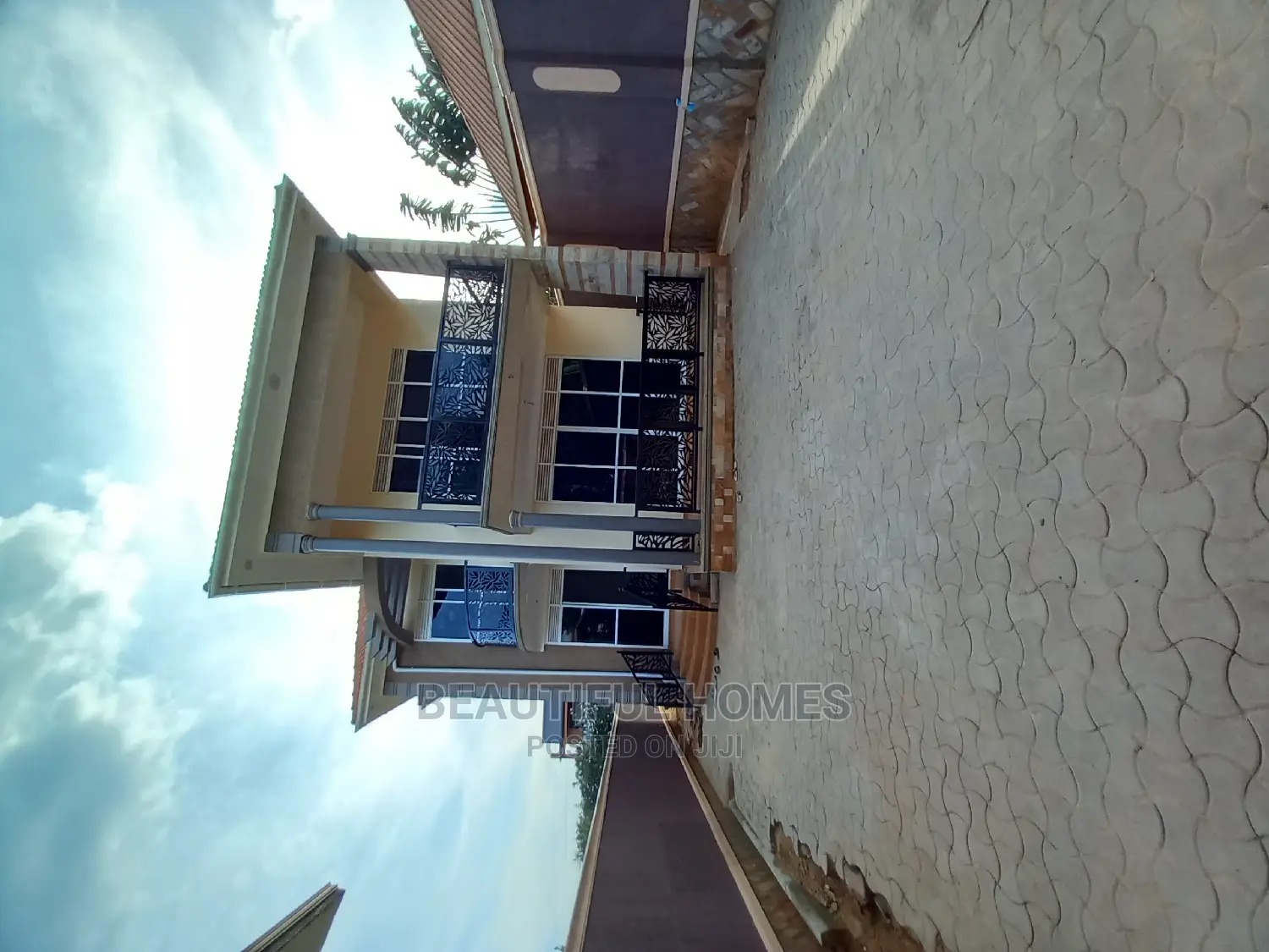 Furnished 4bdrm Mansion in Kisaasi, Nakawa for Sale
