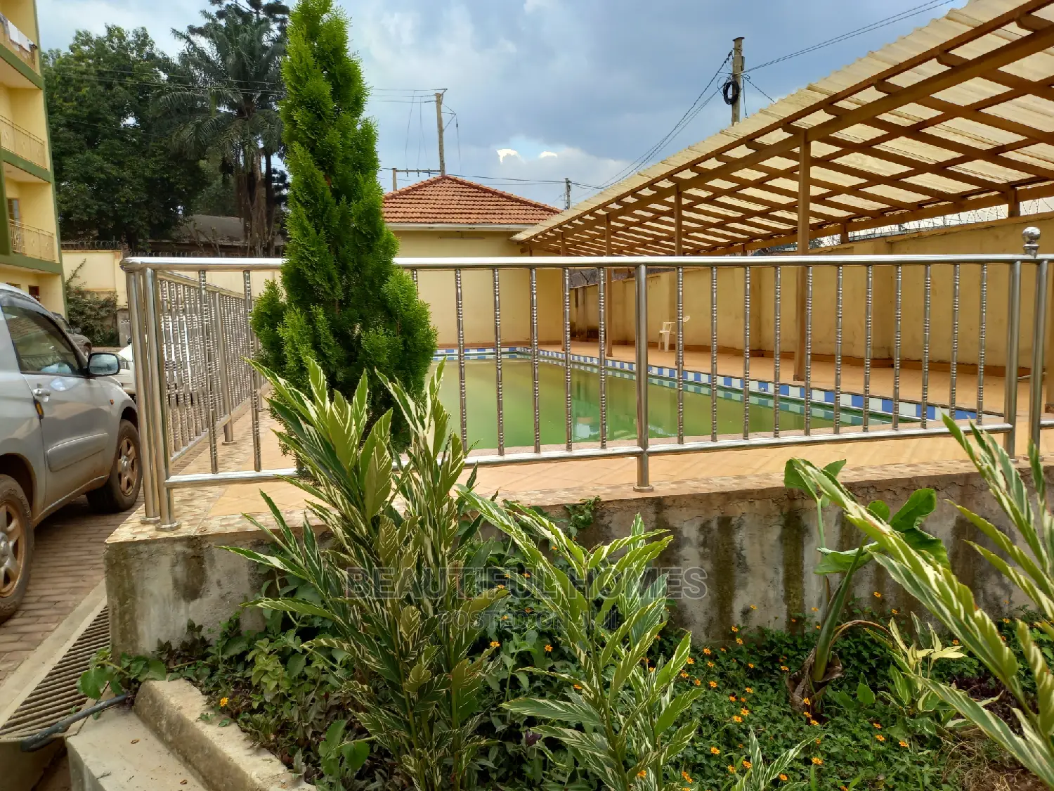 Furnished 2bdrm Condo in Bukoto, Central Division for Sale