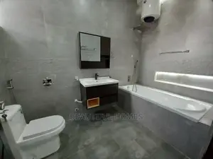 Furnished 5bdrm Mansion in Kira for Sale