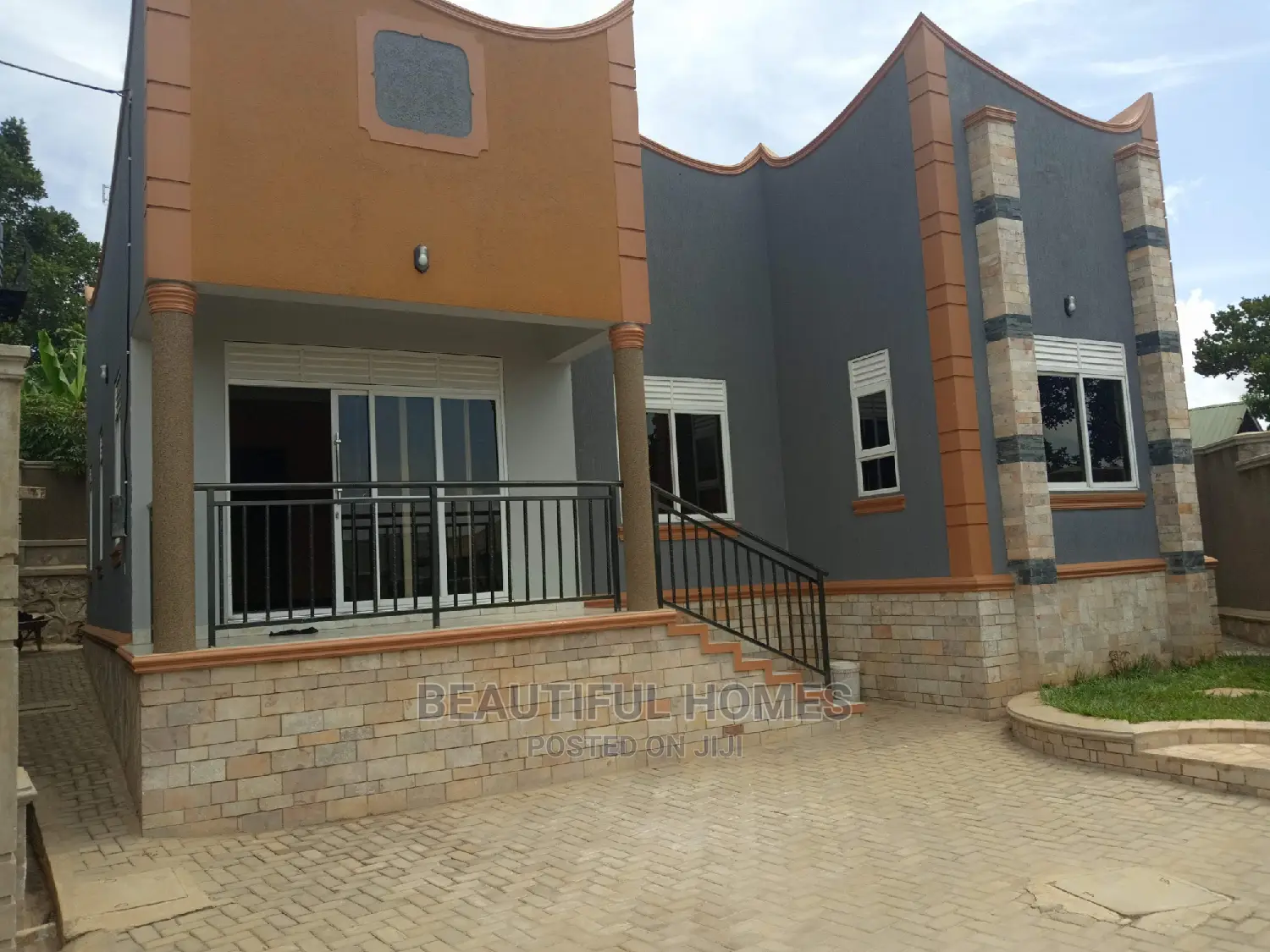 Furnished 4bdrm House in Najeera, Kira for Sale