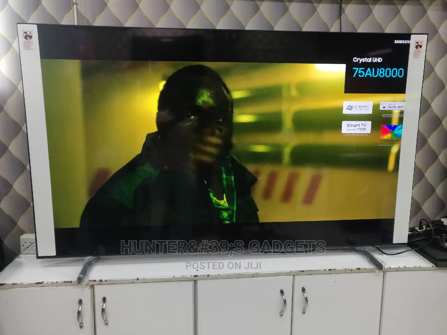 75inches Samsung Au8000 Crystal Clear Tv Ultra Slim Tv 2021