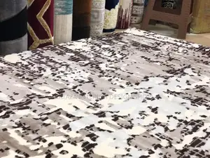 Centre Carpet