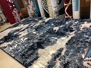Centre Carpet