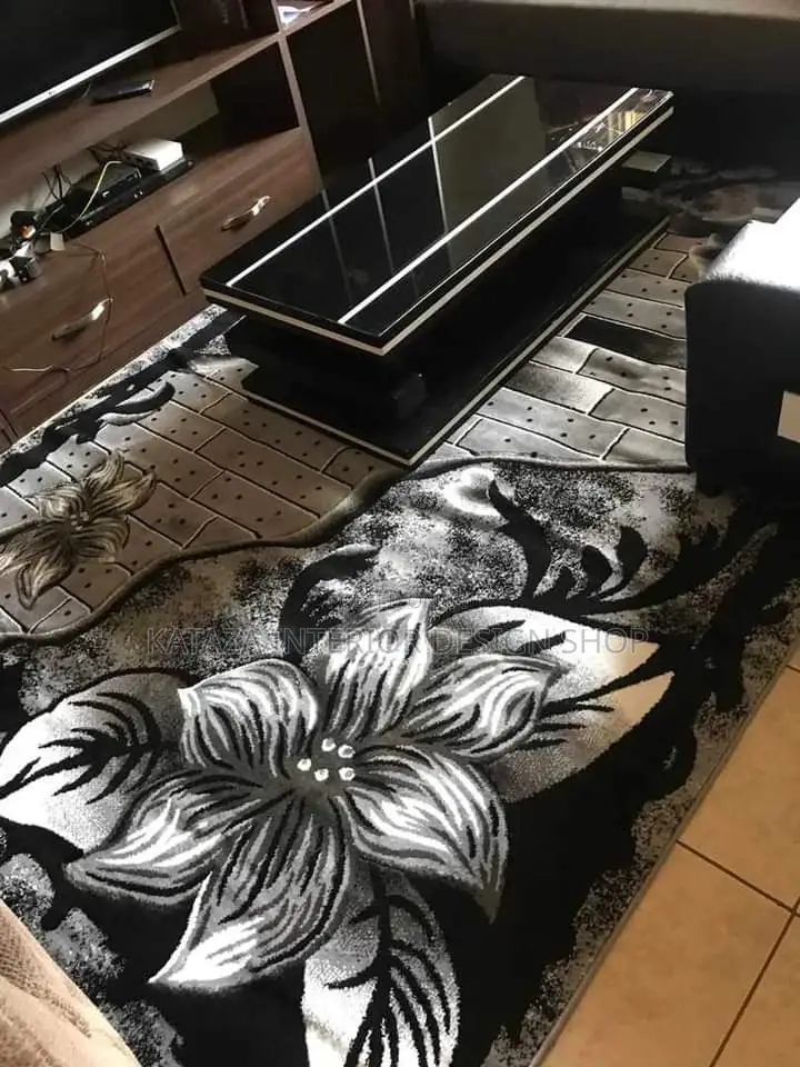 Center Carpet