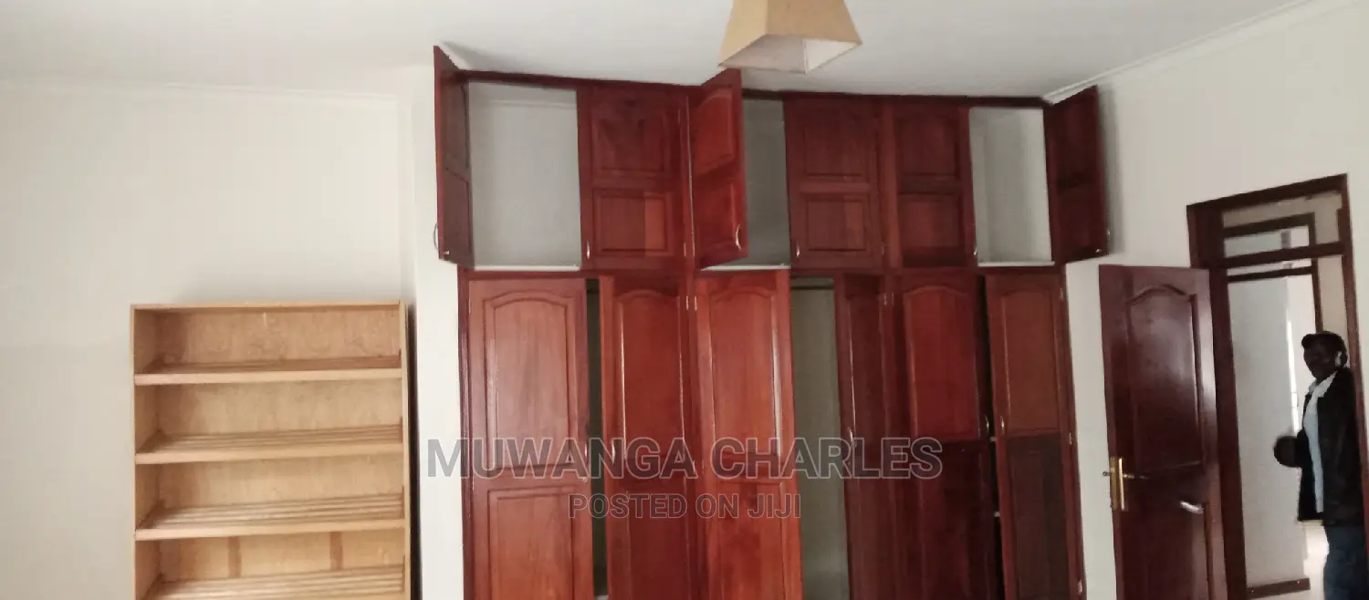 4bdrm House in Fs Properties Ltd, Central Division for Rent