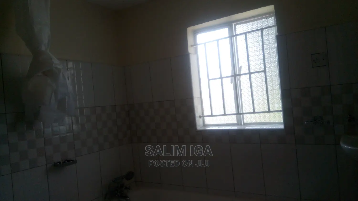 3bdrm Bungalow in Kololo Property, Central Division for Rent