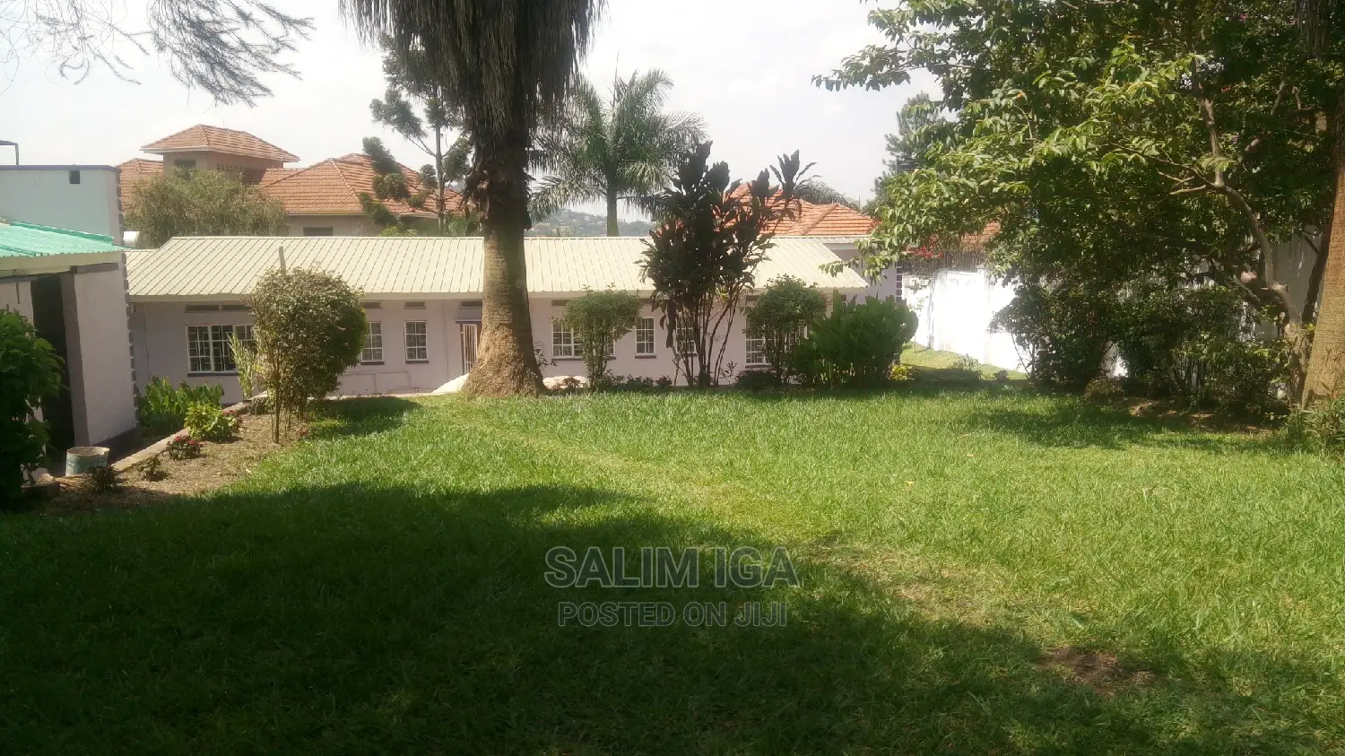 3bdrm Bungalow in Kololo Property, Central Division for Rent