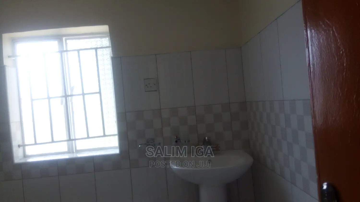 3bdrm Bungalow in Kololo Property, Central Division for Rent