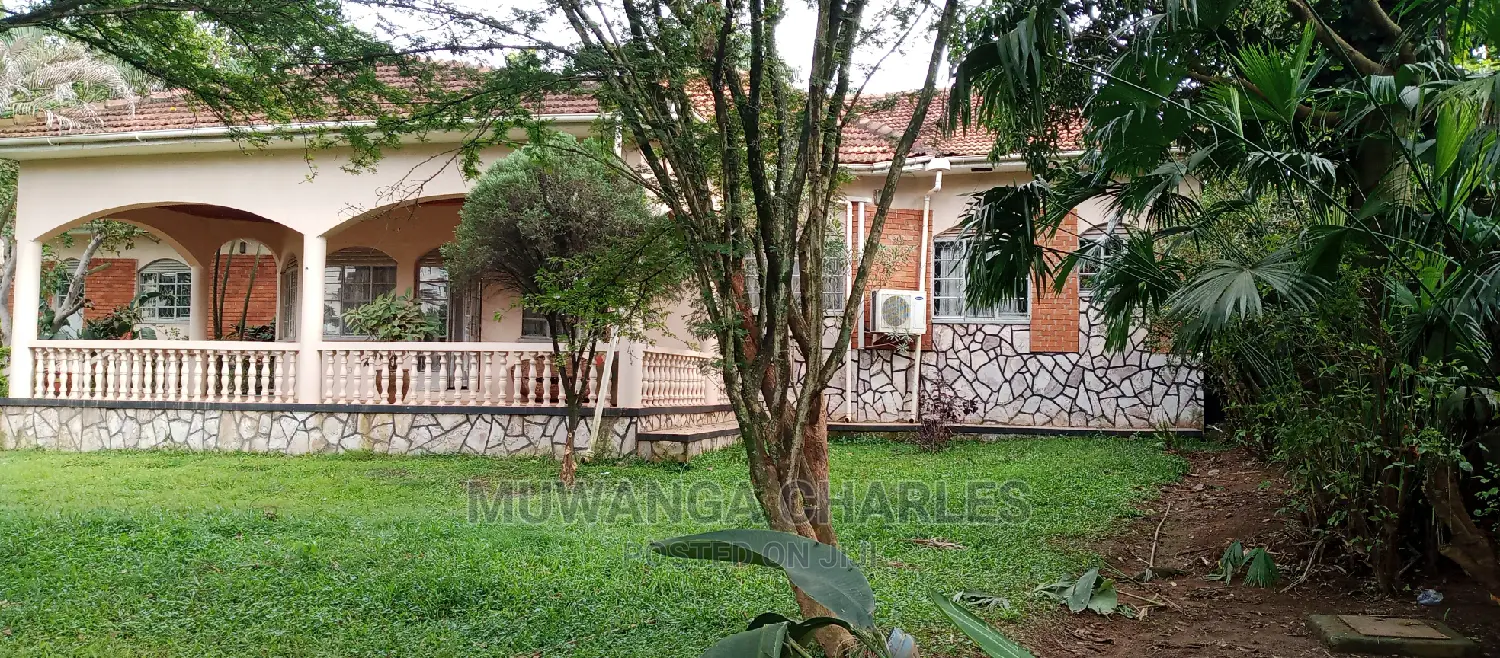 4bdrm House in Fs Properties Ltd, Central Division for Rent