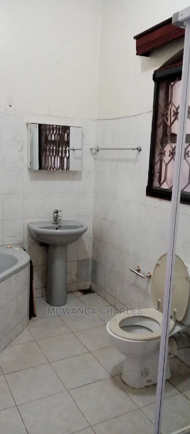 4bdrm House in Fs Properties Ltd, Central Division for Rent