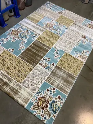 Center Carpet