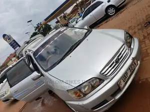 Toyota Ipsum 1997 Silver
