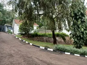 5bdrm Bungalow in Naguru, Central Division for Rent