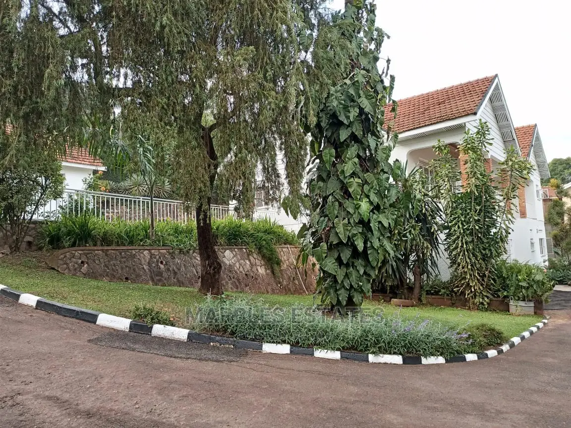 5bdrm Bungalow in Naguru, Central Division for Rent