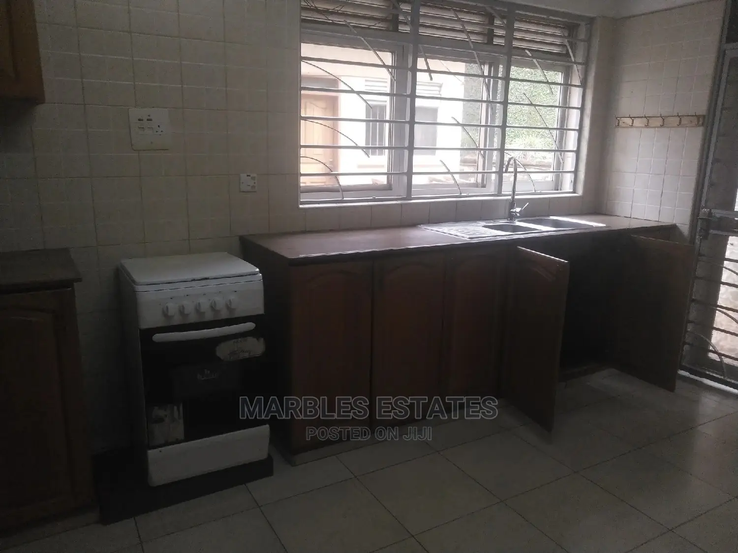 Furnished 3bdrm Townhouse/Terrace in Naguru, Central Division for Rent