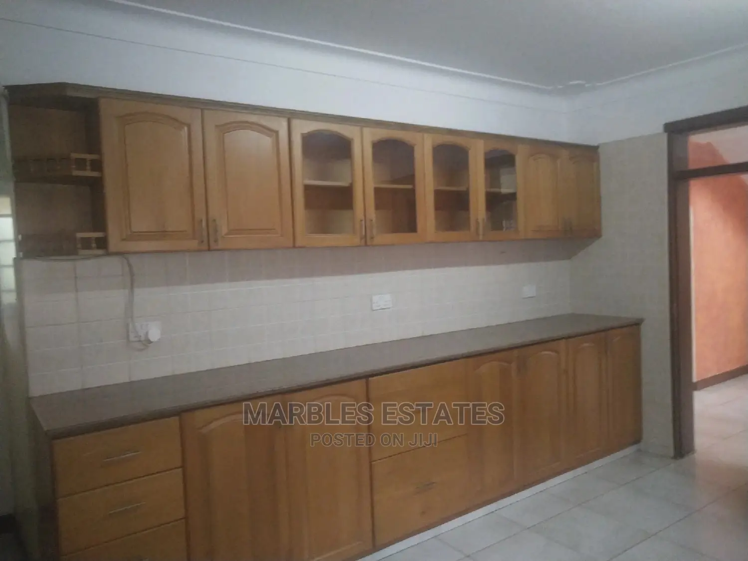 Furnished 3bdrm Townhouse/Terrace in Naguru, Central Division for Rent