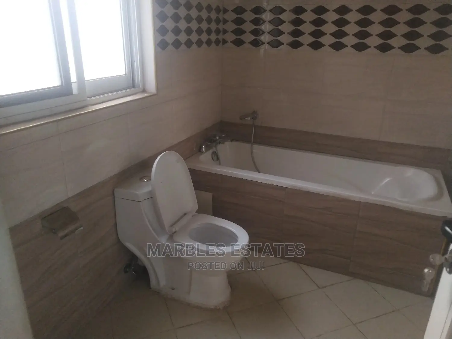 Furnished 3bdrm Townhouse/Terrace in Naguru, Central Division for Rent