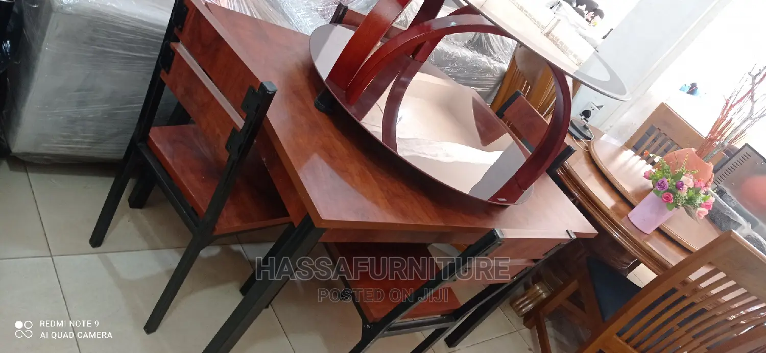 Restaurant Set 4seaters Wooden