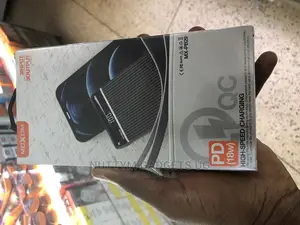 Maxom Power Bank