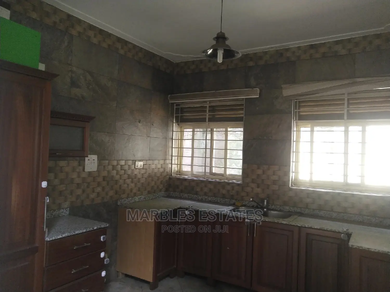 4bdrm Duplex in Bugolobi, Central Division for Rent