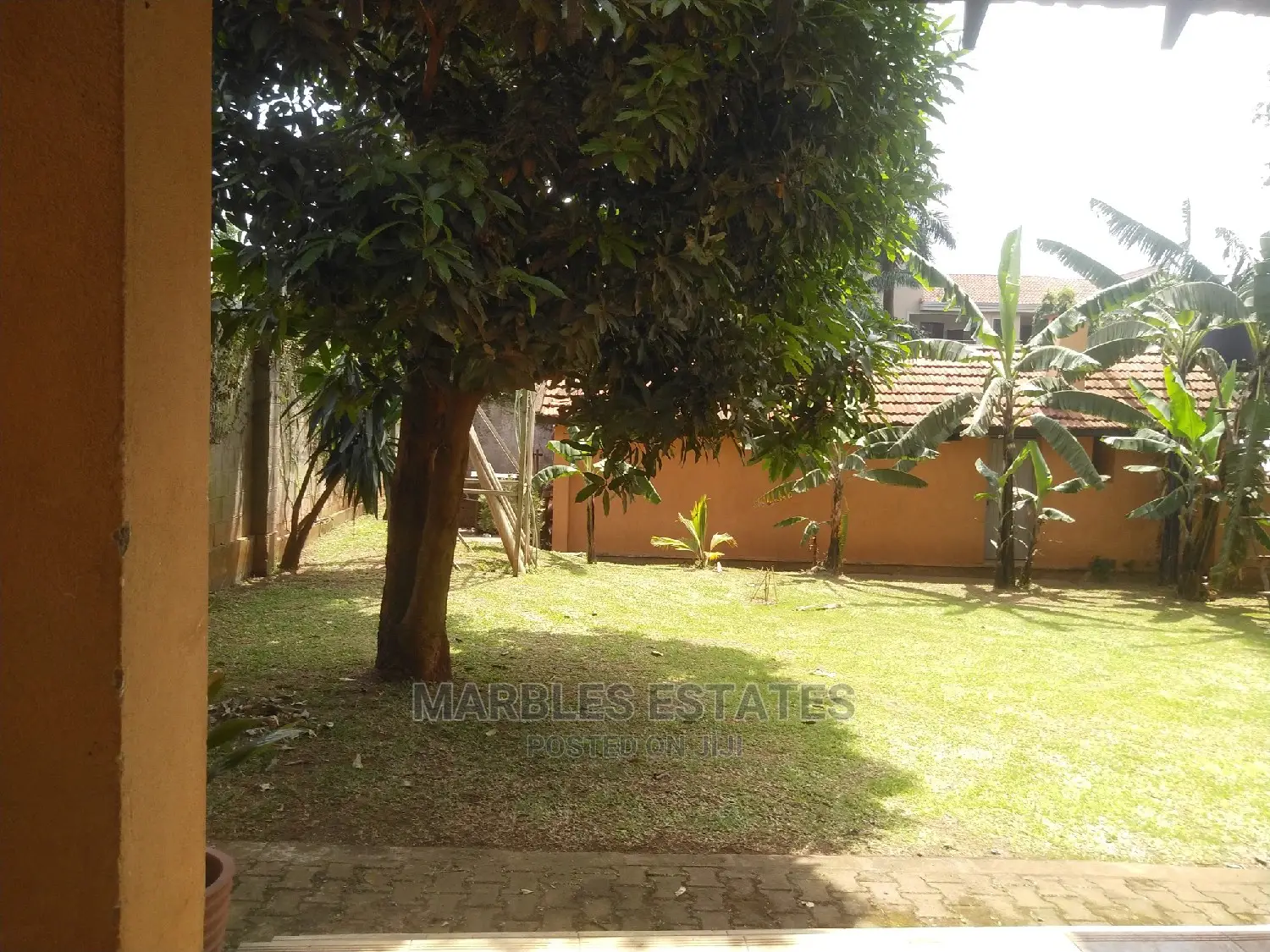 4bdrm Duplex in Bugolobi, Central Division for Rent