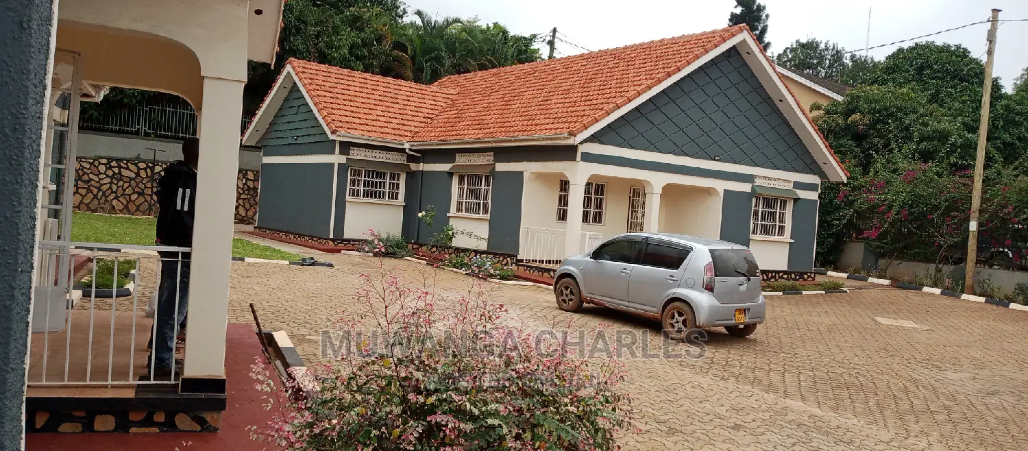 6bdrm House in Fs Properties Ltd, Central Division for Rent